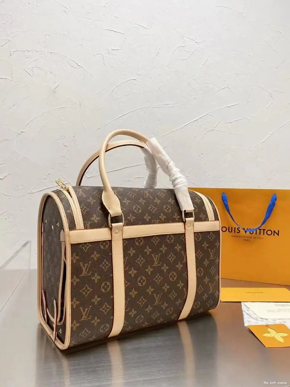 CUSTOM PET BAG LV 0524